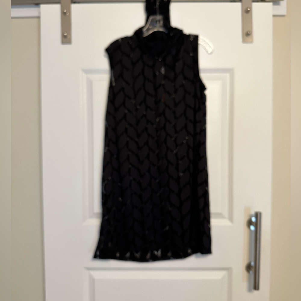 NWT SWIM COVERUP BLACK 1XL see description. Sleeveless with hoodie.